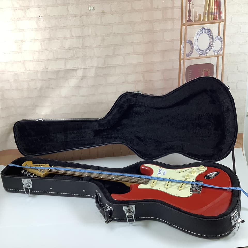 กล่องเคสกีต้าร์ไฟฟ้า (ใส่ได้เฉพาะทรง STANDARD)