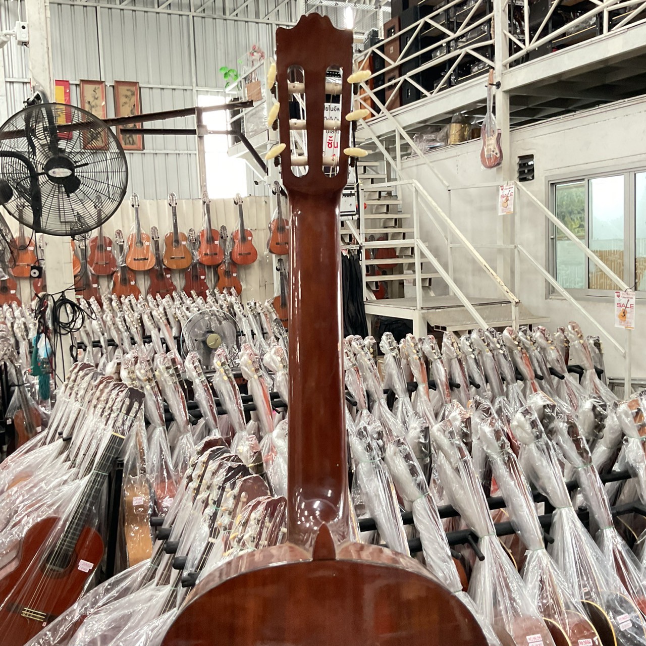 กีต้าร์คลาสสิค YAMAHA : C-180