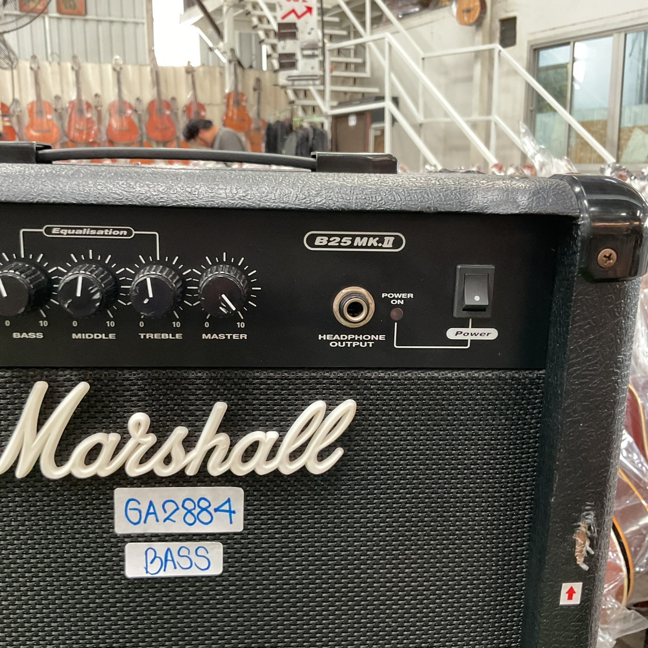 แอมป์เบส Marshall : B25MK.II
