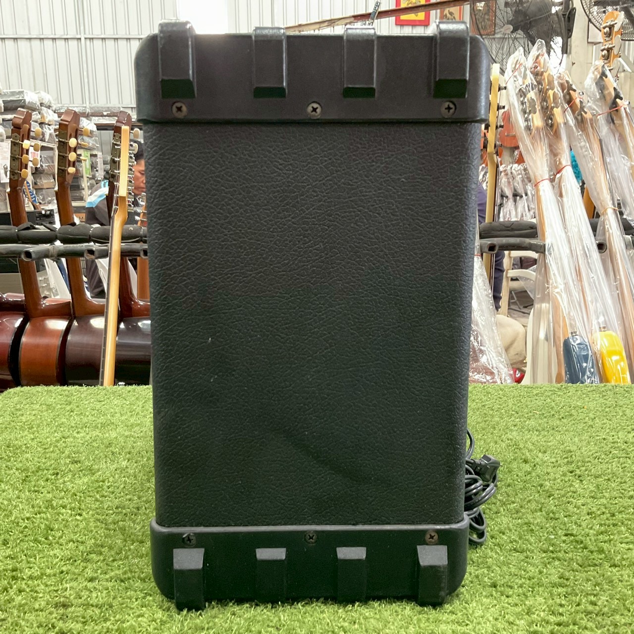 แอมป์กีต้าร์ Guyatone : MAX-20