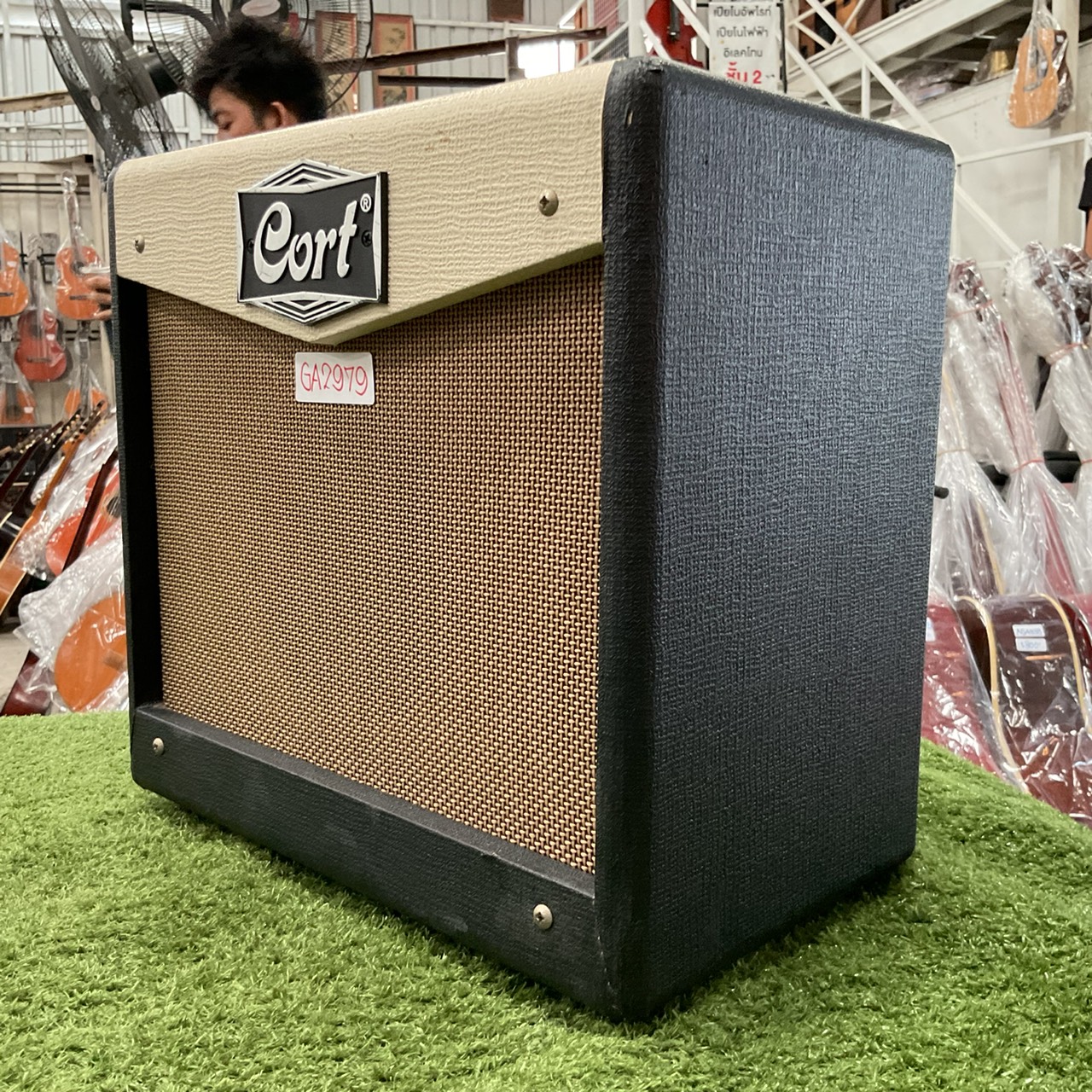 แอมป์กีต้าร์ Cort : CM15G