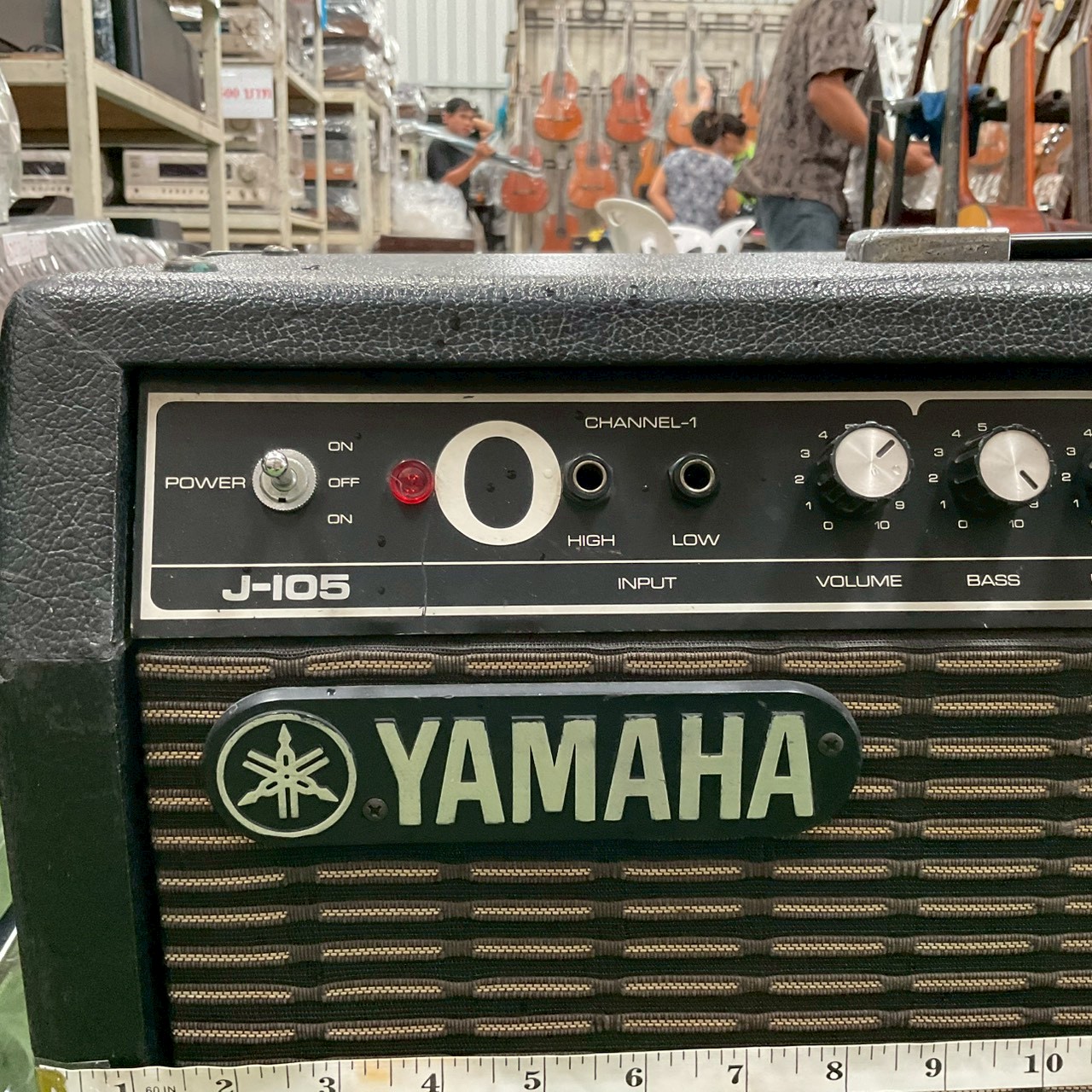 แอมป์กีต้าร์ YAMAHA : J-105 สินค้าไม่พร้อมใช้งาน (ต้องซ่อม)