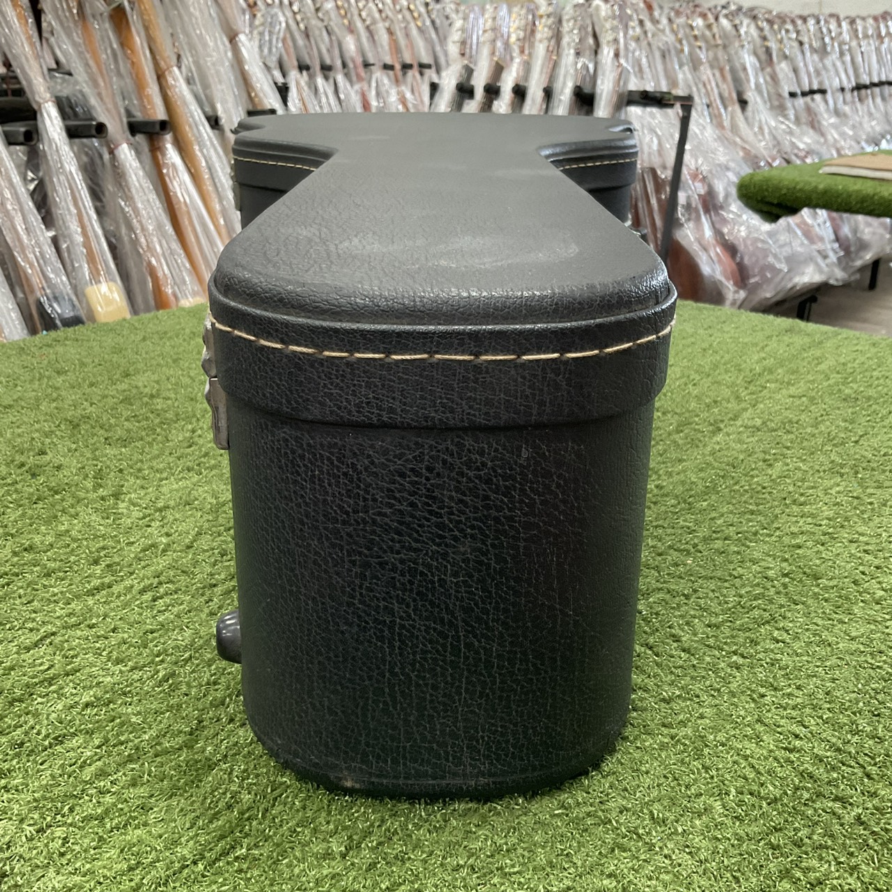 กล่องเคสกีต้าร์โปร่ง