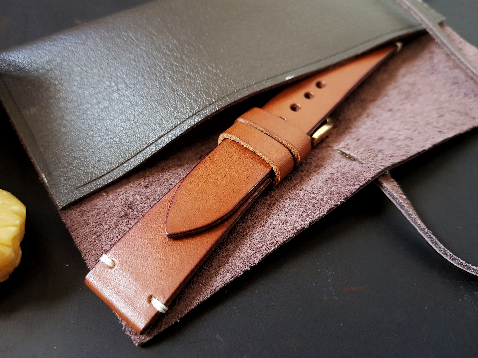 (Pre- Order)Zahalee HandCraft สายนาฬิกาหนังแท้ miminal หนังนำเข้าจากItaly งานหนังHandmade