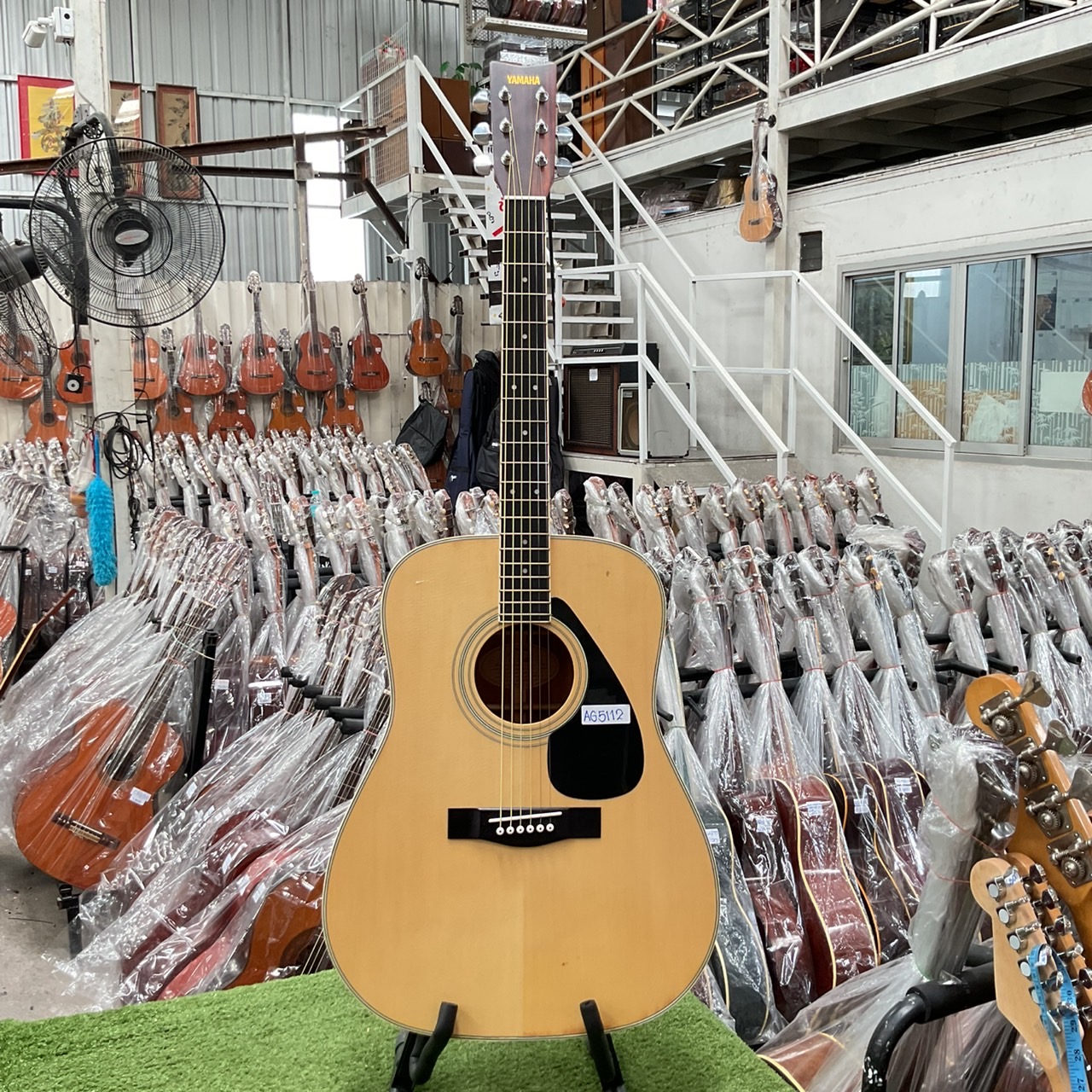 กีต้าร์โปร่ง YAMAHA : FG-200D