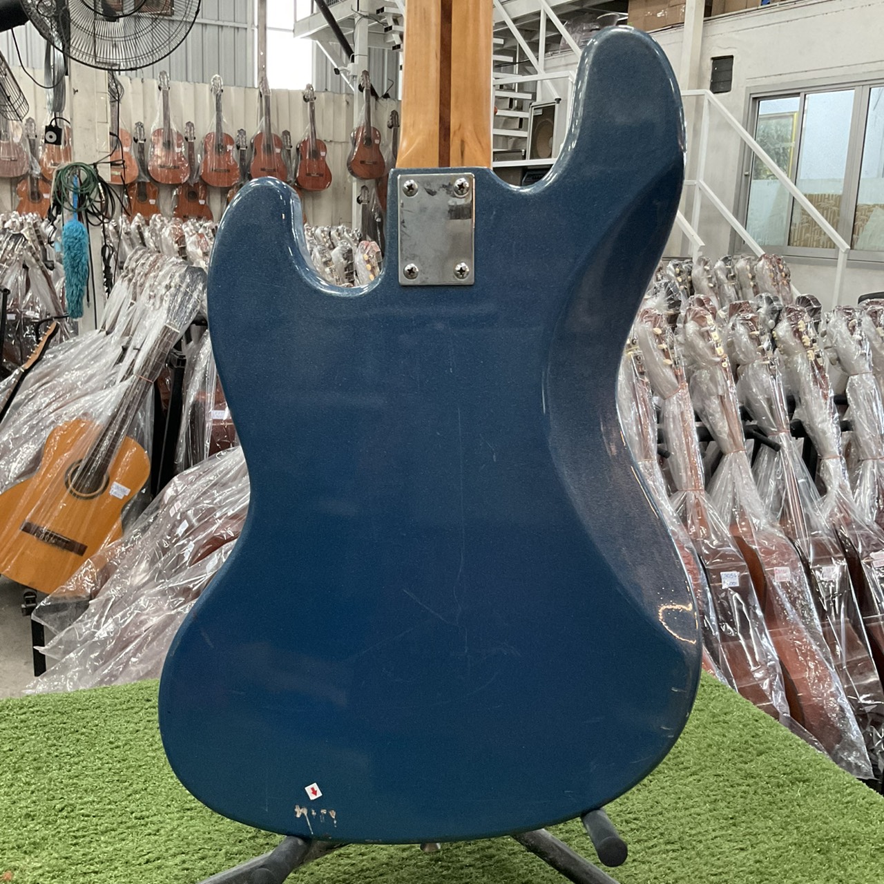 กีต้าร์เบส JAGARD