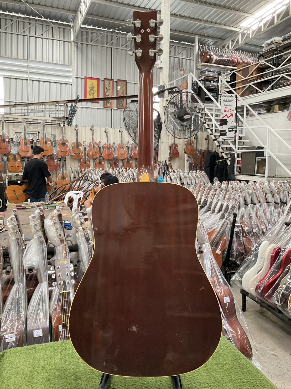 กีต้าร์โปร่ง YAMAHA : FG-200D