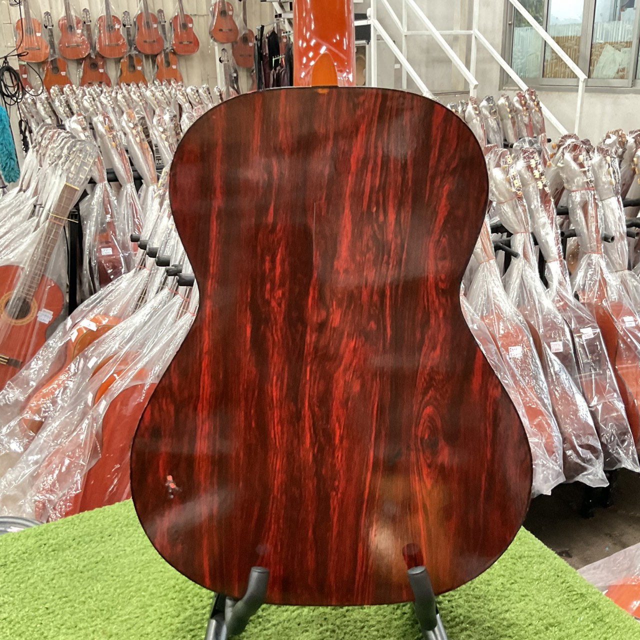 กีต้าร์คลาสสิค PRAIRIE