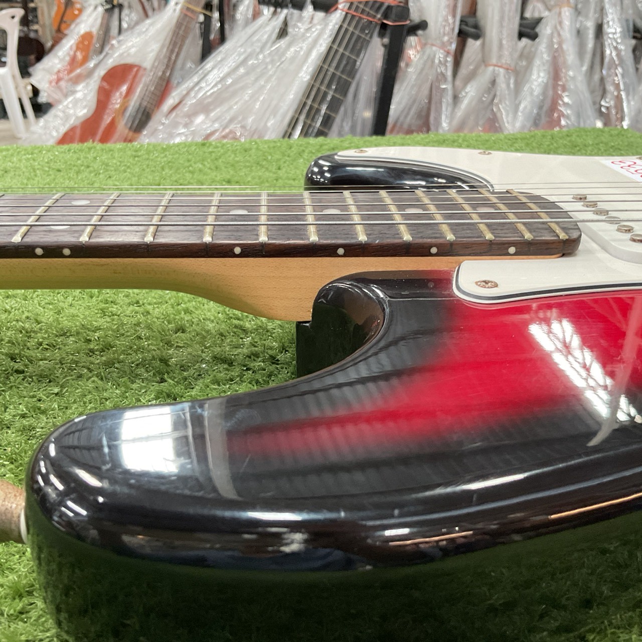 กีต้าร์ไฟฟ้า SELDER