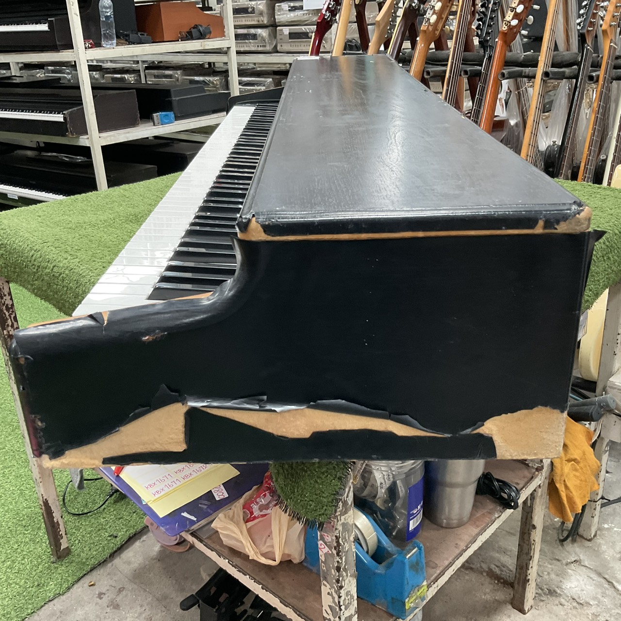 เปียโน KORG : C-2000 สินค้าไม่พร้อมใช้งาน (ต้องซ่อม)