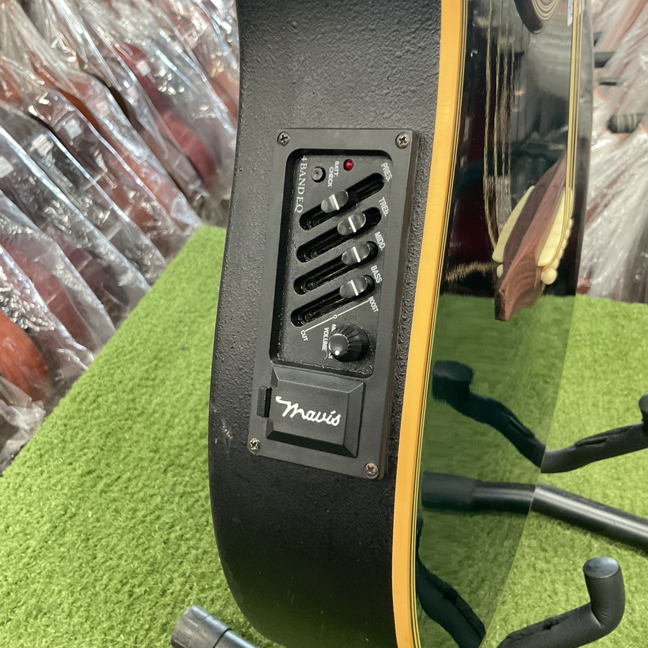 กีต้าร์โปร่งไฟฟ้า Mavis : MX-320