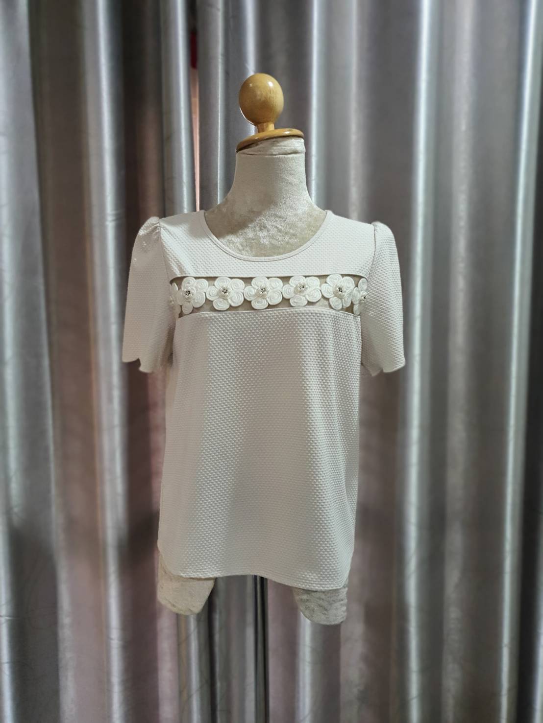 FF05986 เสื้อแฟชั่น มือสอง แบรนด์ CPS สีครีม อก 35-36 นิ้ว