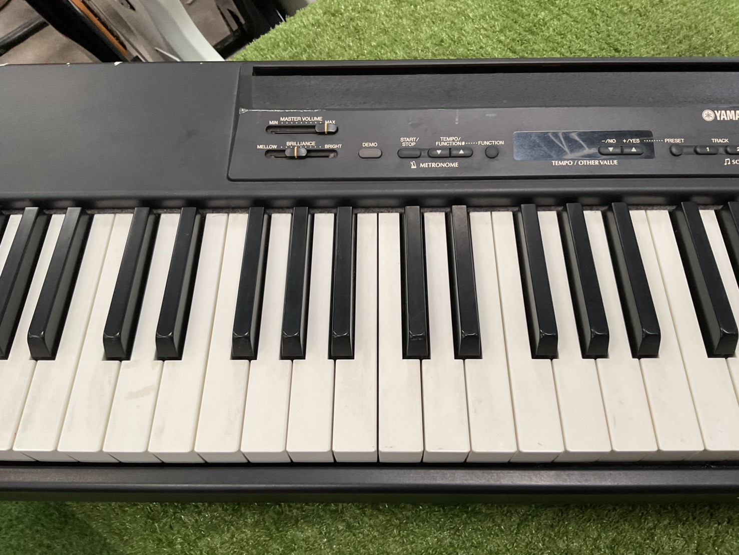 เปียโน YAMAHA : P-80 (ELECTRONIC) สินค้าไม่พร้อมใช้งาน (ต้องซ่อม)