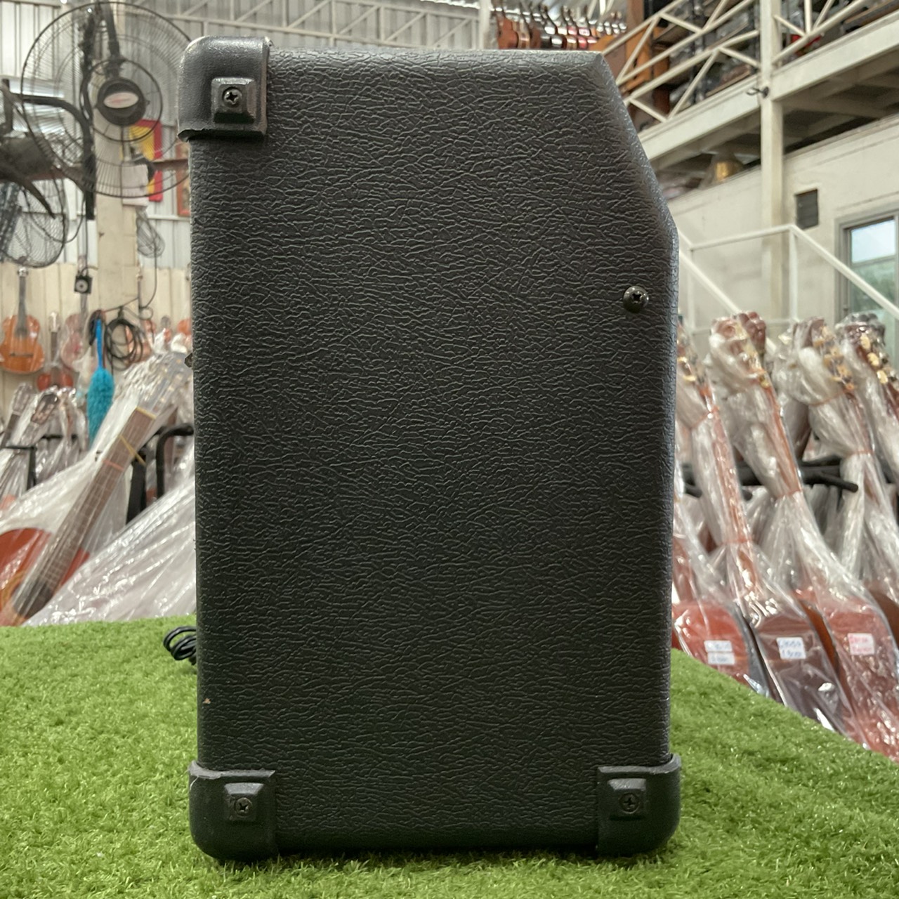 แอมป์กีต้าร์ FERNANDES : FA-15