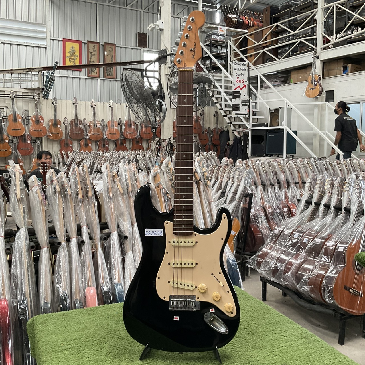 กีต้าร์ไฟฟ้า Photogenic : TRADITIONAL