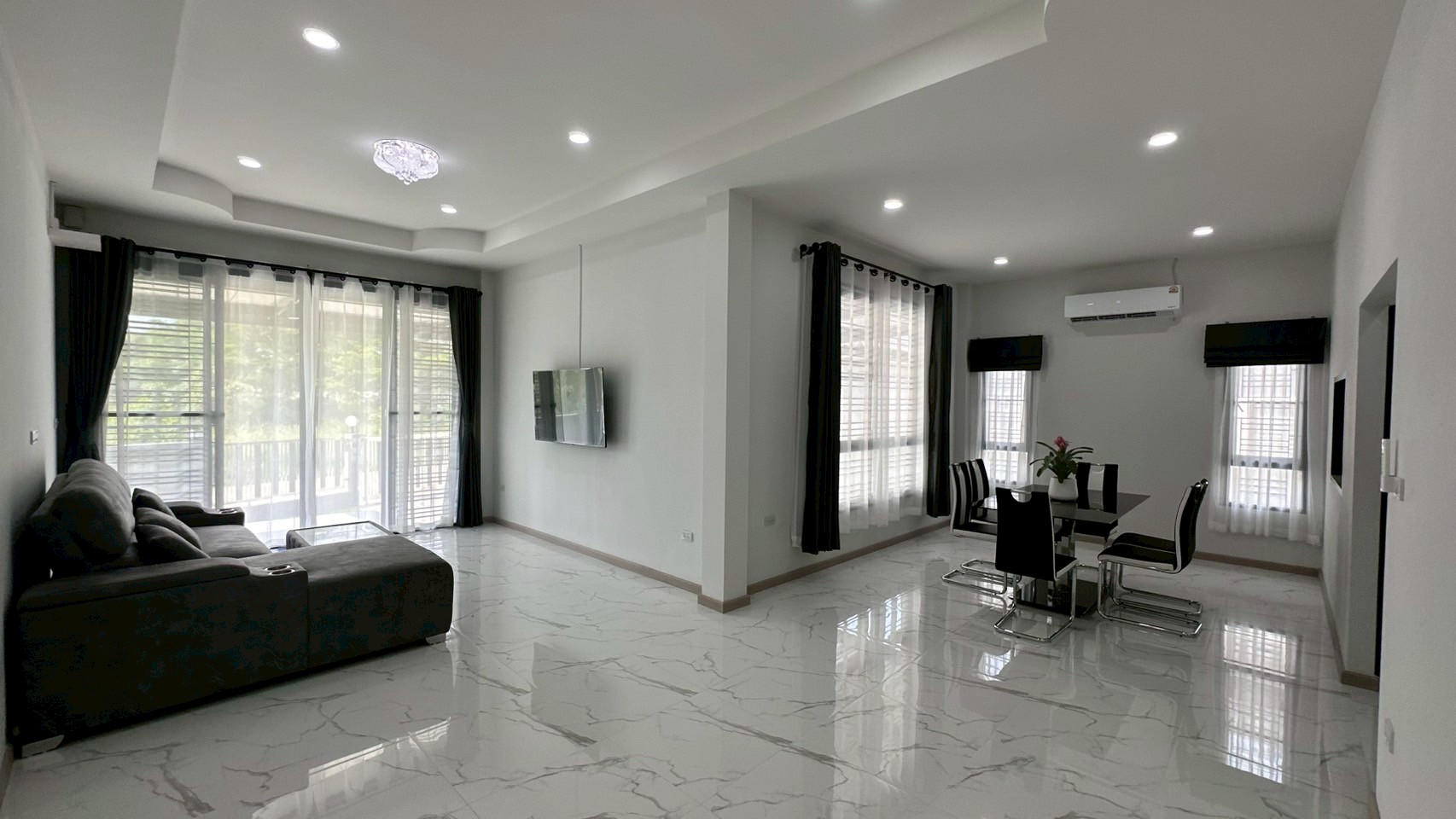 บ้านเช่าพัทยา หนองปลาไหล 3 ห้องนอน 3 ห้องน้ำ บ้านใหม่ ตกแต่งพร้อมอยู่ สวยมาก