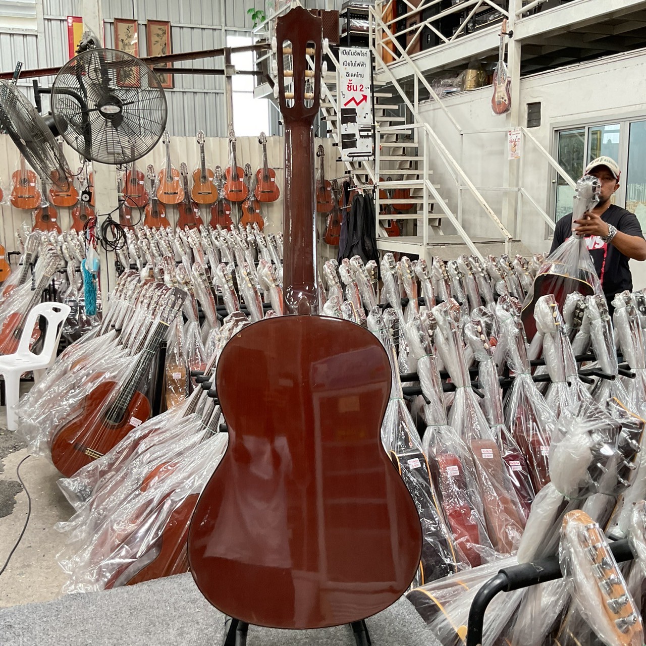 กีต้าร์คลาสสิค YAMAHA : CG-120A