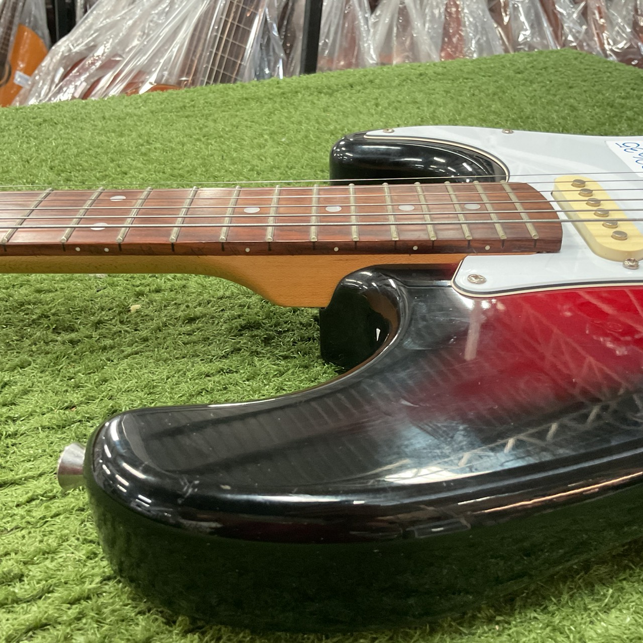 กีต้าร์ไฟฟ้า PhotoGenic