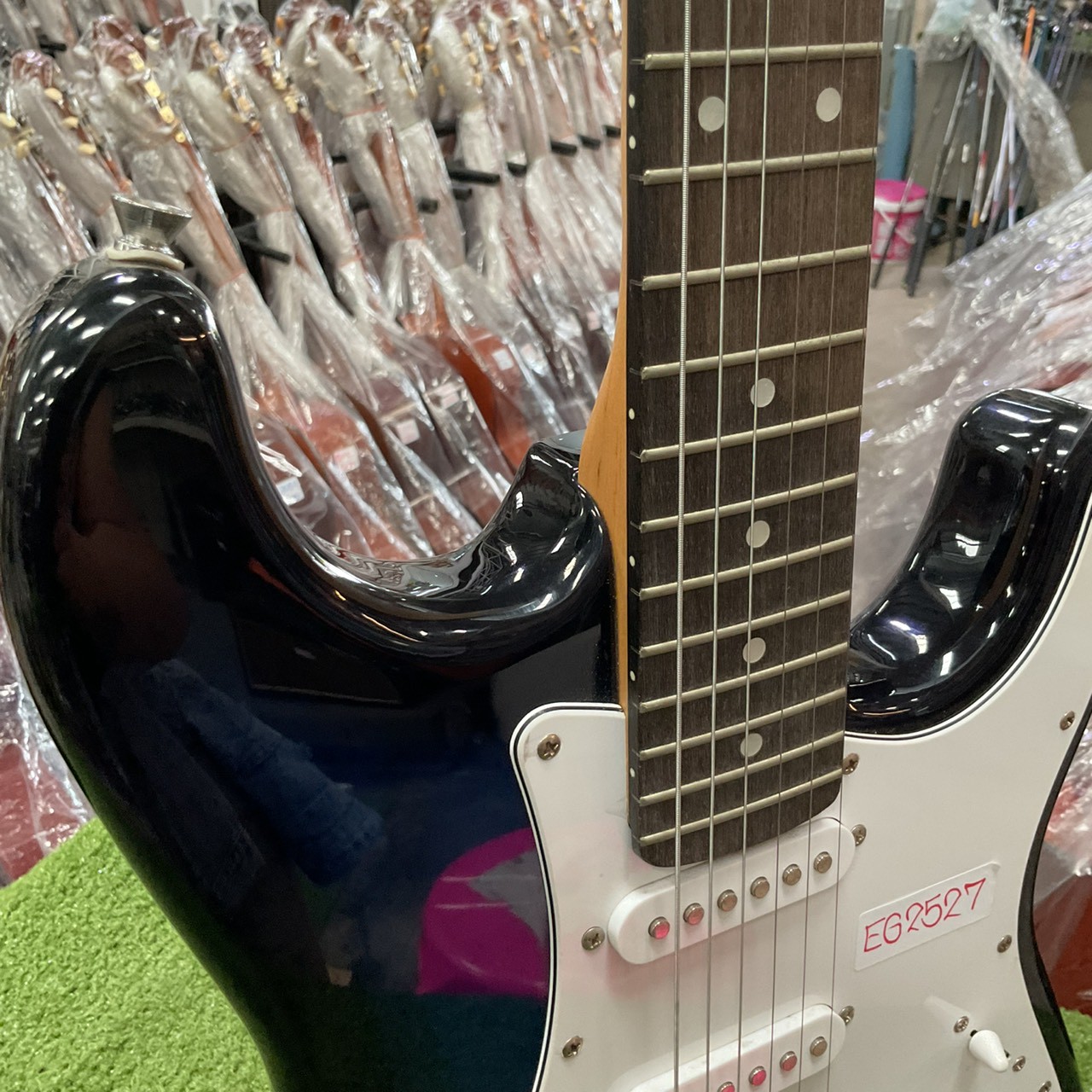 กีต้าร์ไฟฟ้า SELDER