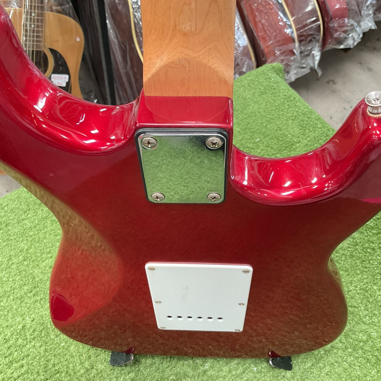 กีต้าร์ไฟฟ้า Giannini (สำหรับมือซ้าย)