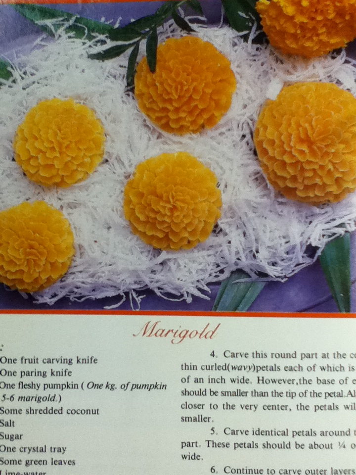 ศิลปะการแกะสลักผักและผลไม้ 2 ภาษา ไทย-อังกฤษ