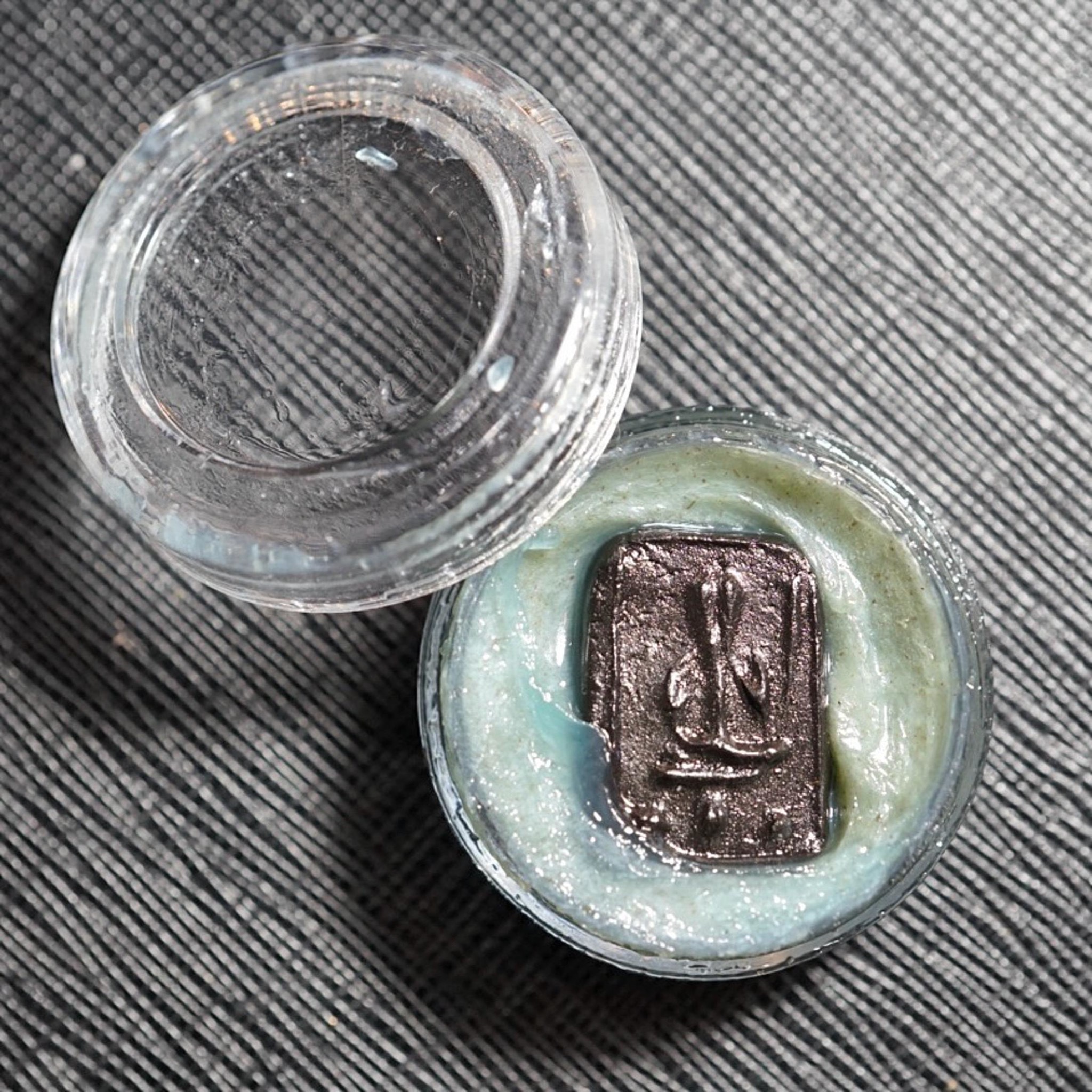 สีผึ้งจันทร์เพ็ญ (ปี2565) Full Moon Wax. (Year 2022) SKU-04015