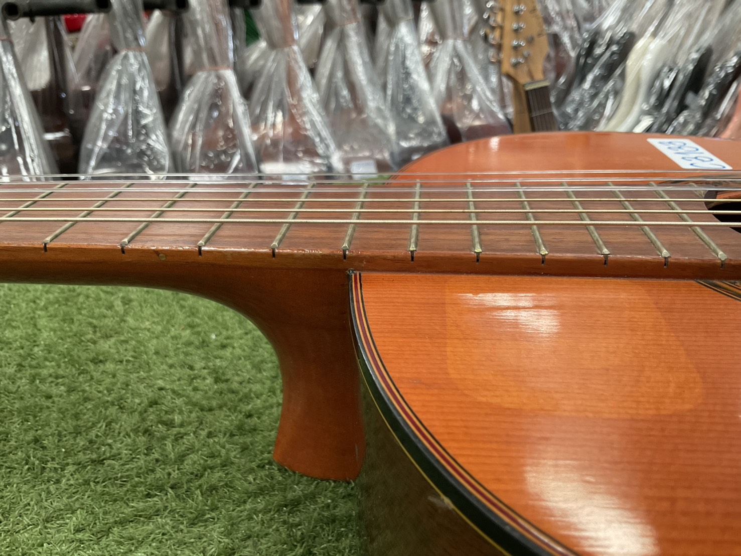 กีต้าร์คลาสสิค YAMAHA : G-70D