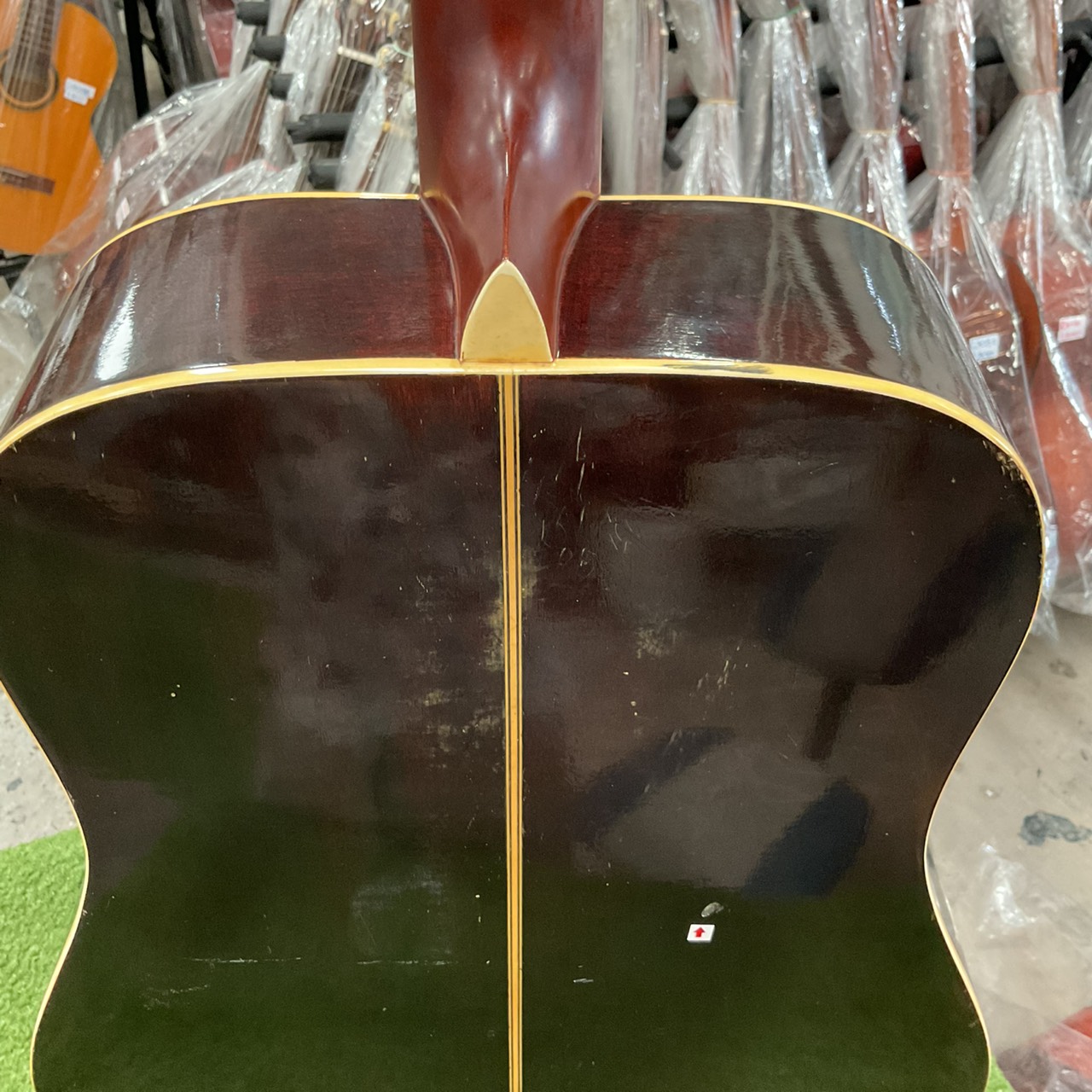 กีต้าร์โปร่ง Yamaki