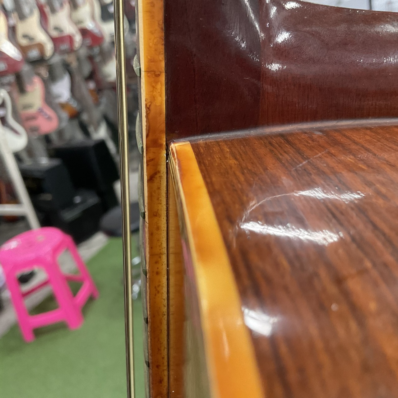 กีต้าร์โปร่ง Morris : W-25