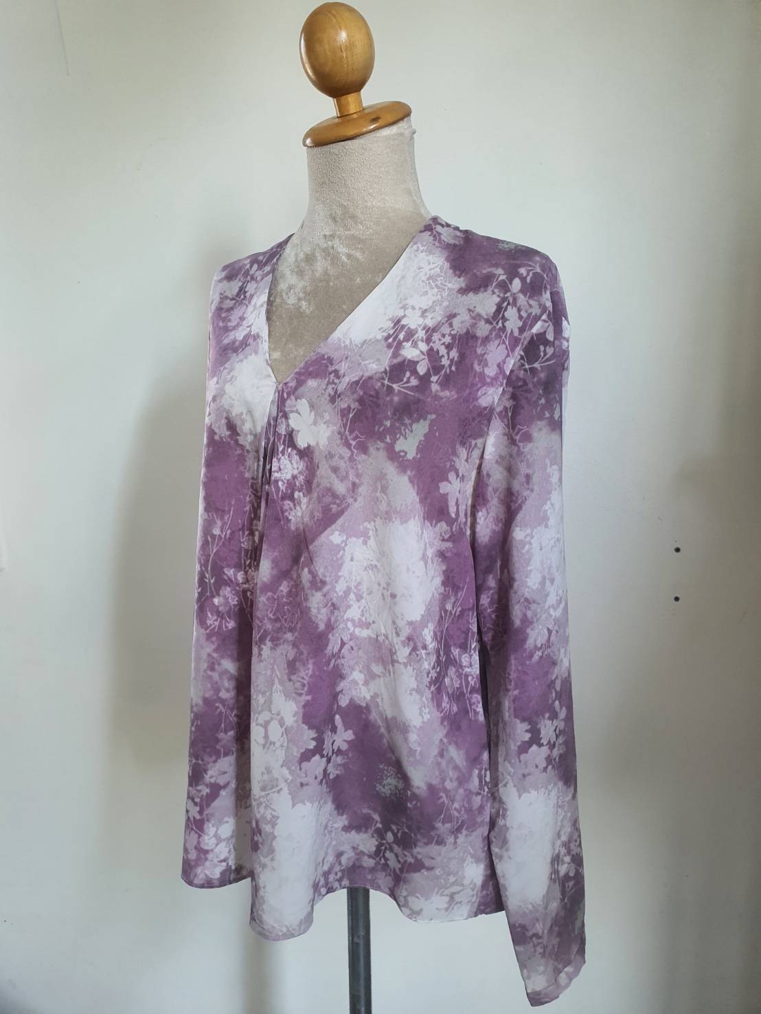 FF05294 เสื้อผ้ามือสอง ชีฟอง สีม่วง แบรนด์ TAHARI อก FREE-46 นิ้ว