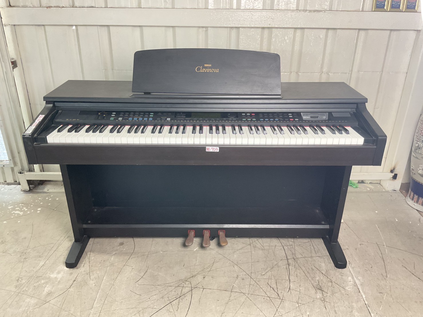 เปียโน YAMAHA : Clavinova CVP-92 สินค้าไม่พร้อมใช้งาน (ต้องซ่อม)