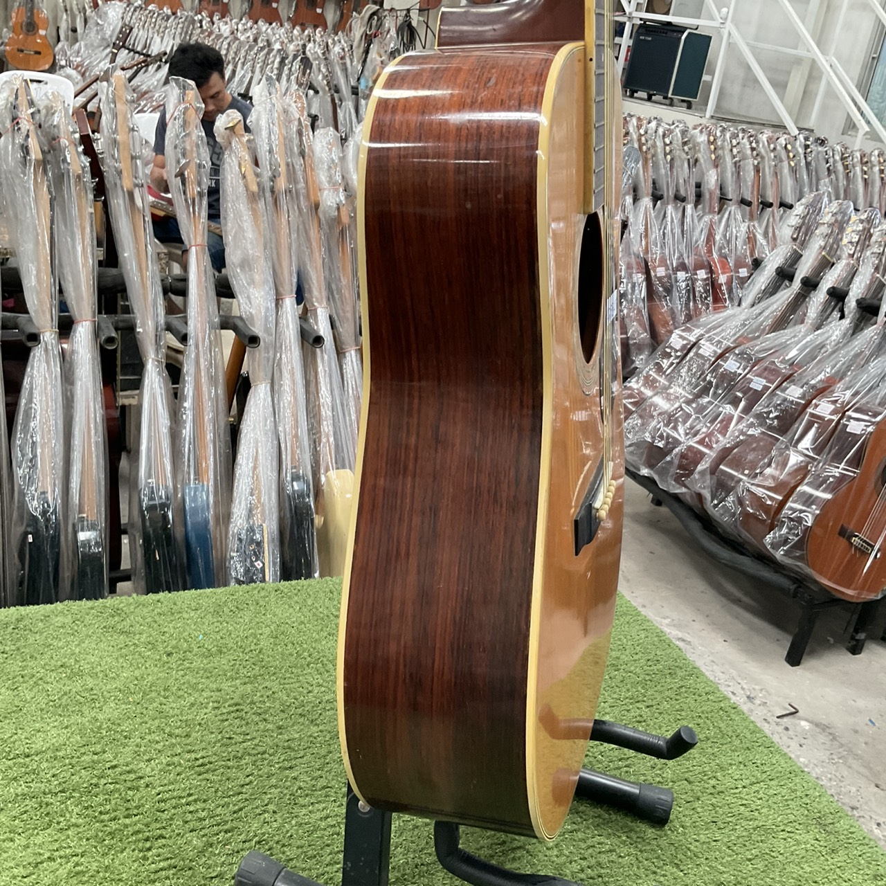 กีต้าร์โปร่ง Yamaki