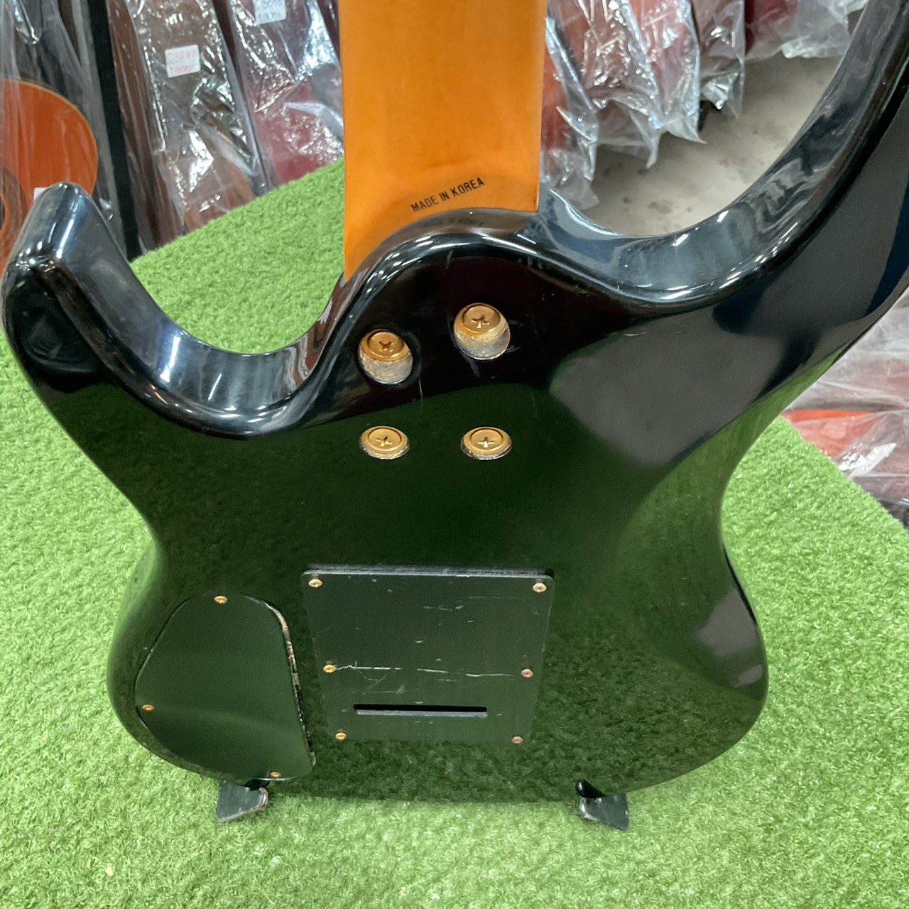 กีต้าร์ไฟฟ้า Aria Pro II : MAGNA