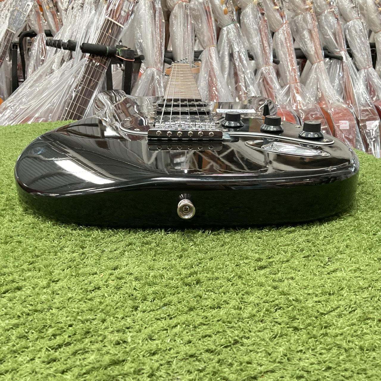 กีต้าร์ไฟฟ้า SELDER