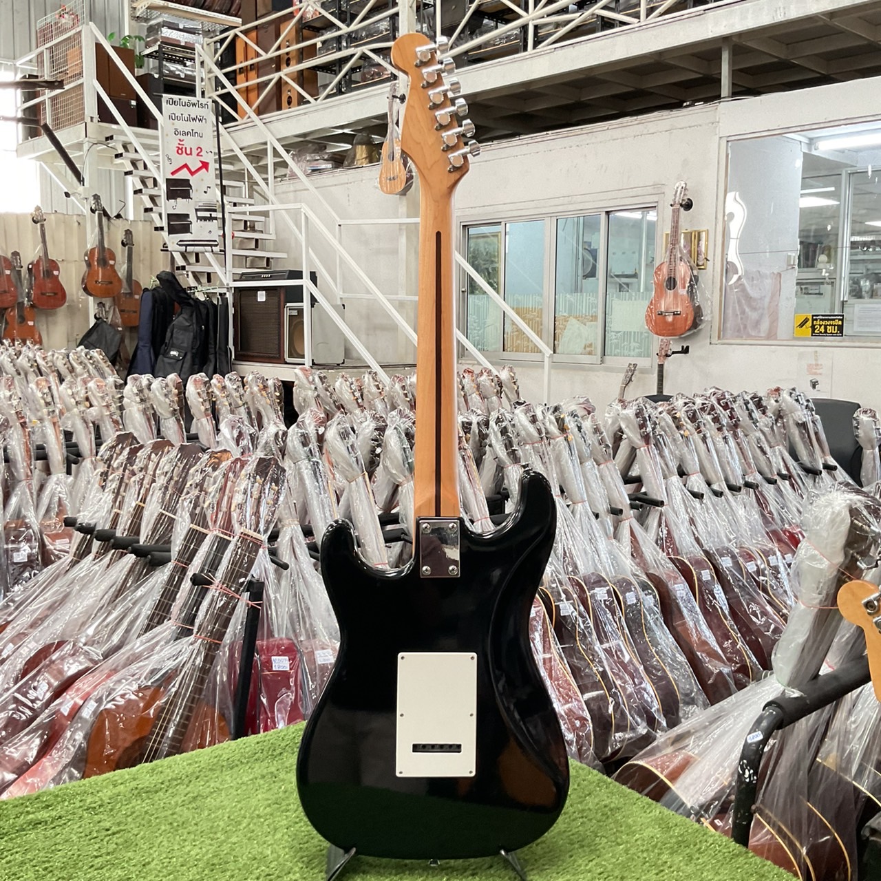 กีต้าร์ไฟฟ้า FLAVOR