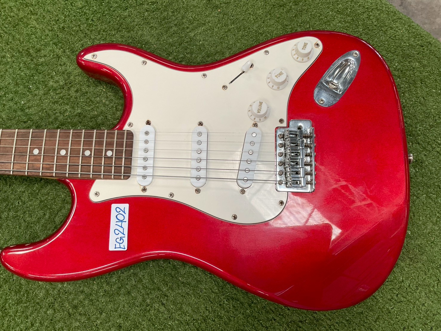 กีต้าร์ไฟฟ้า Legend