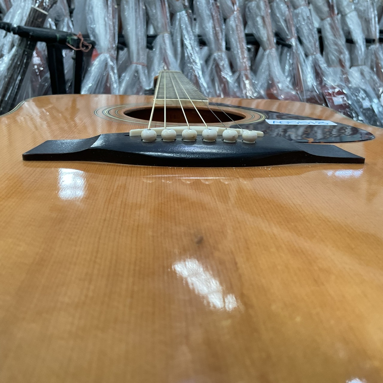 กีต้าร์โปร่ง YAMAHA : FG-251