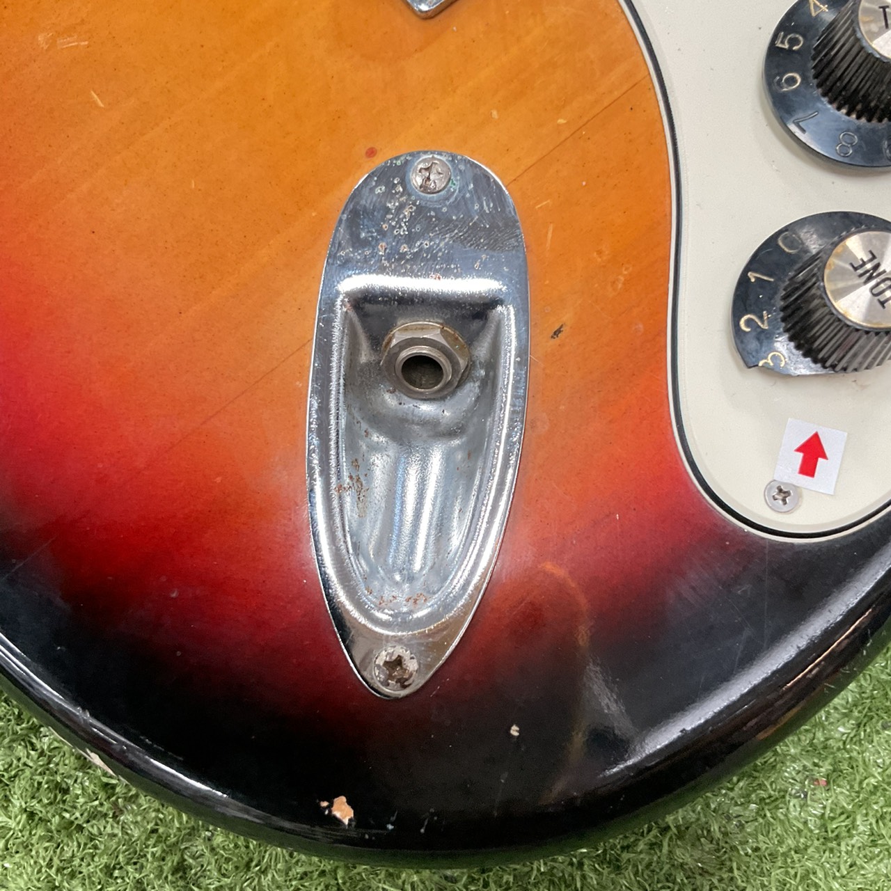 กีต้าร์ไฟฟ้า HOLLY : SPLENDOR