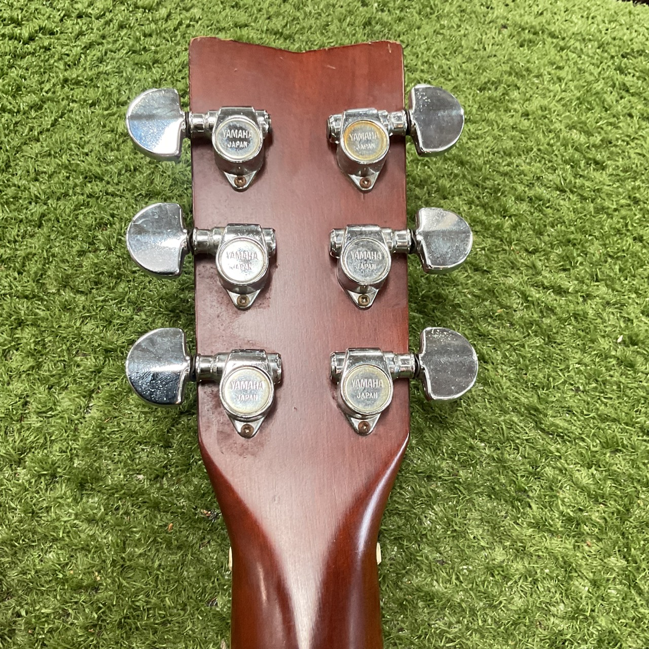 กีต้าร์โปร่งไฟฟ้า YAMAHA : FG-301