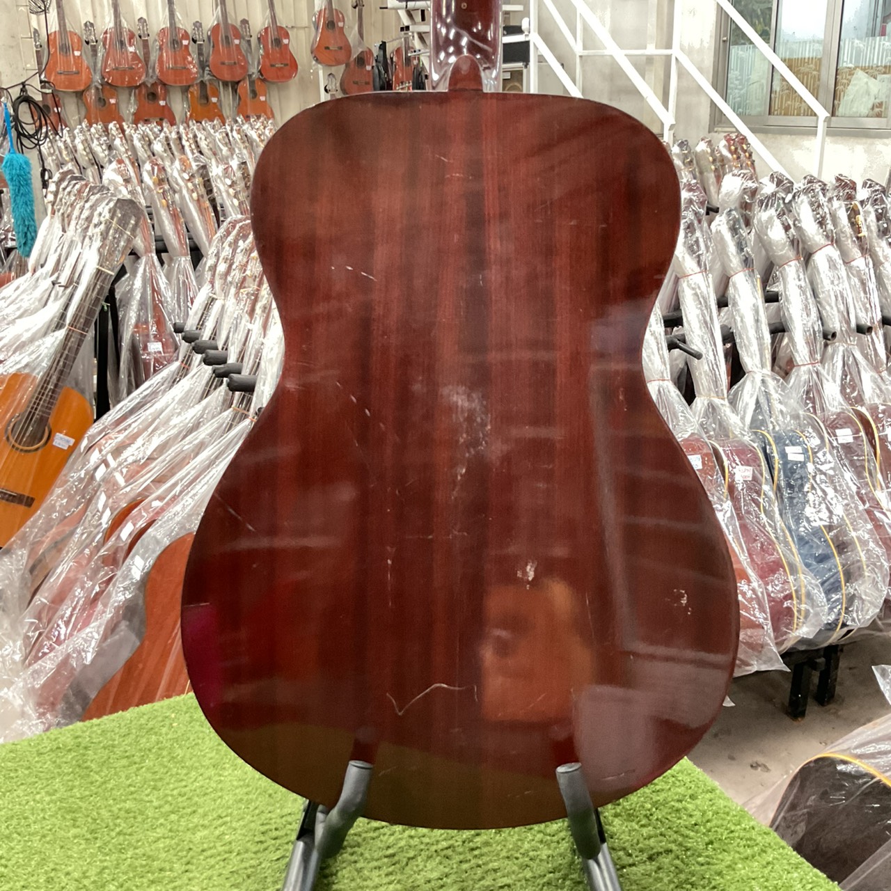 กีต้าร์โปร่ง YAMAHA : FG-130