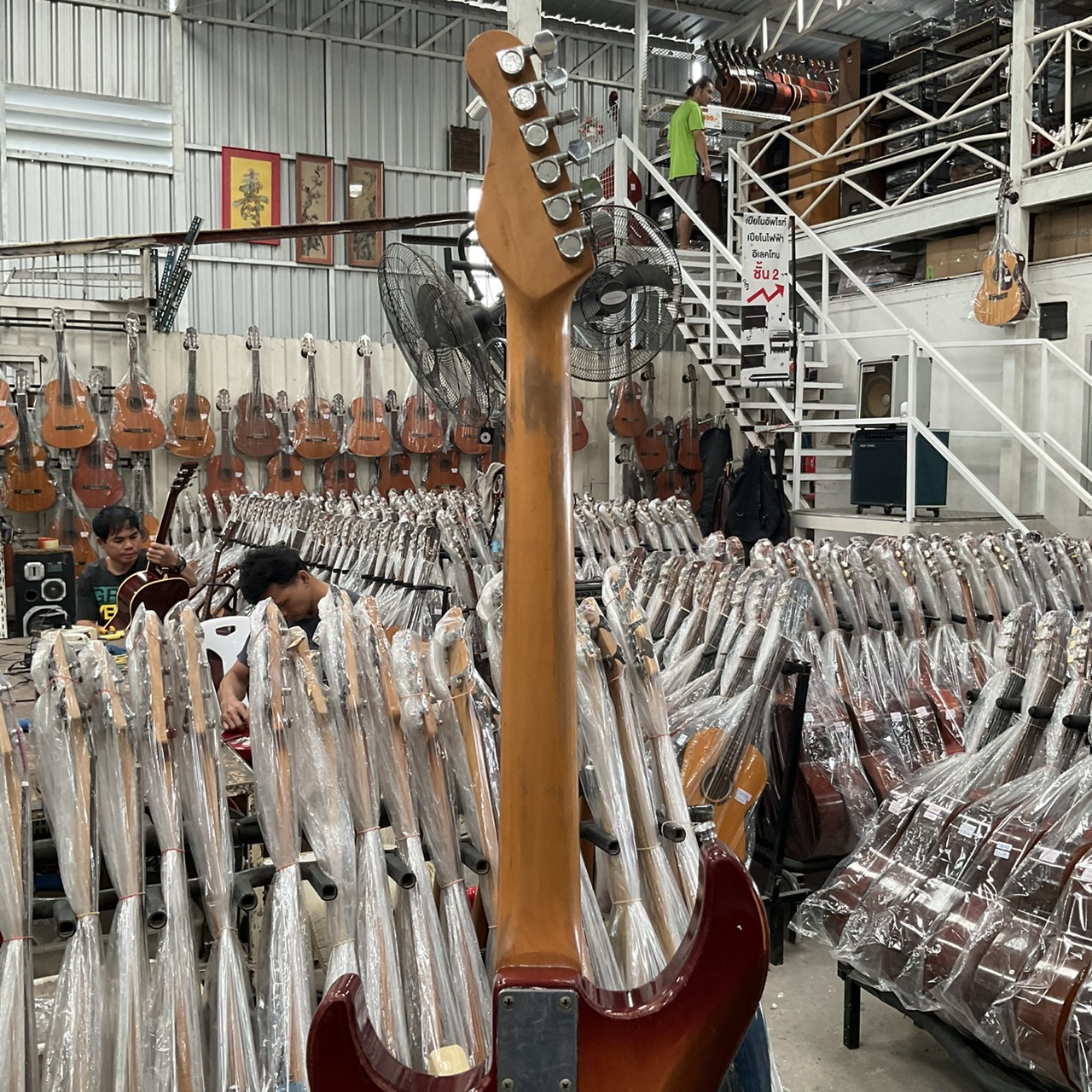 กีต้าร์ไฟฟ้า YAMAHA : YGS 112T