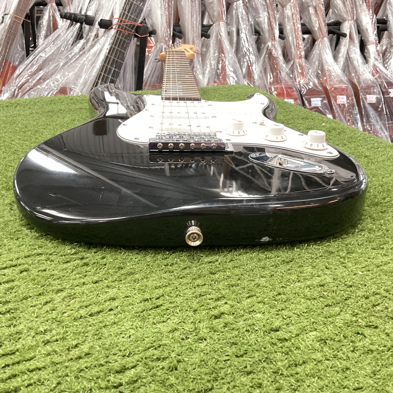 กีต้าร์ไฟฟ้า SELDER