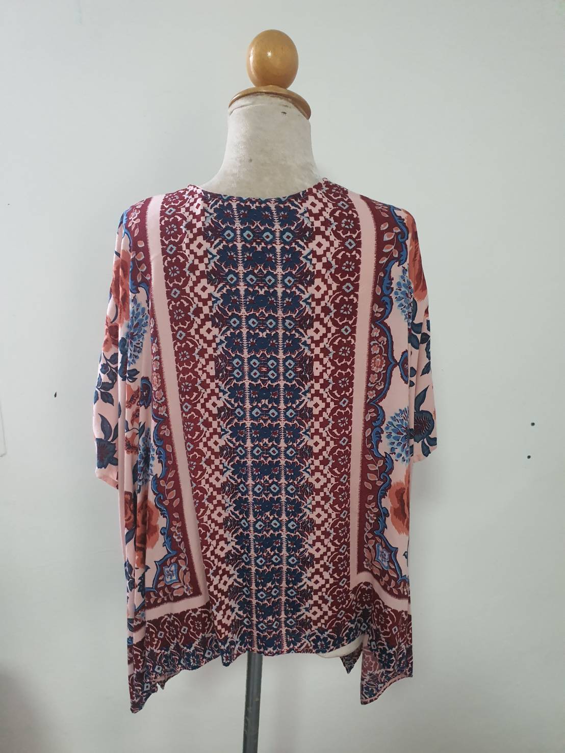 FF05624 เสือคลุมแฟชั่น มือสอง สวยๆ freesize
