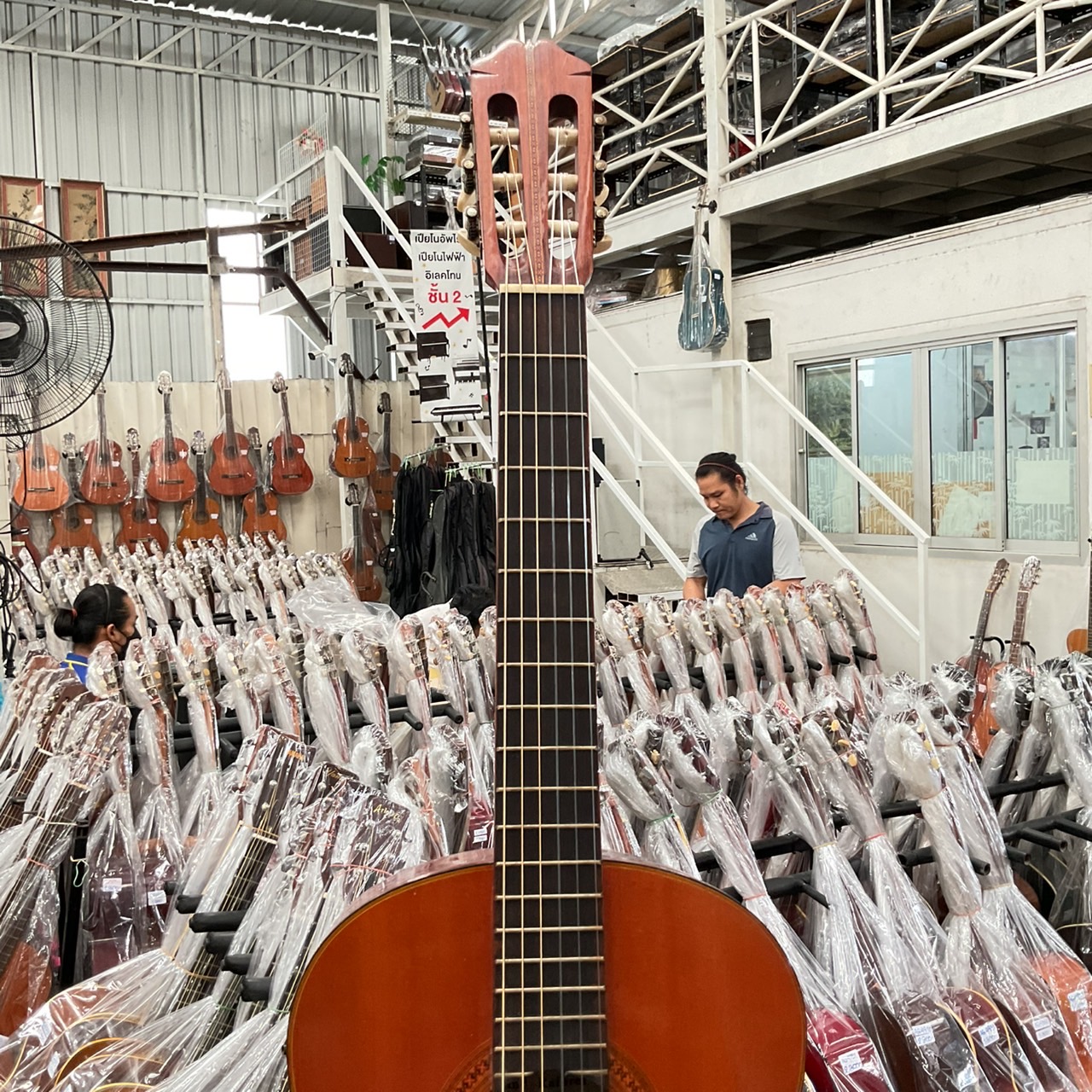 กีต้าร์คลาสสิค Grand Raforet : No.100