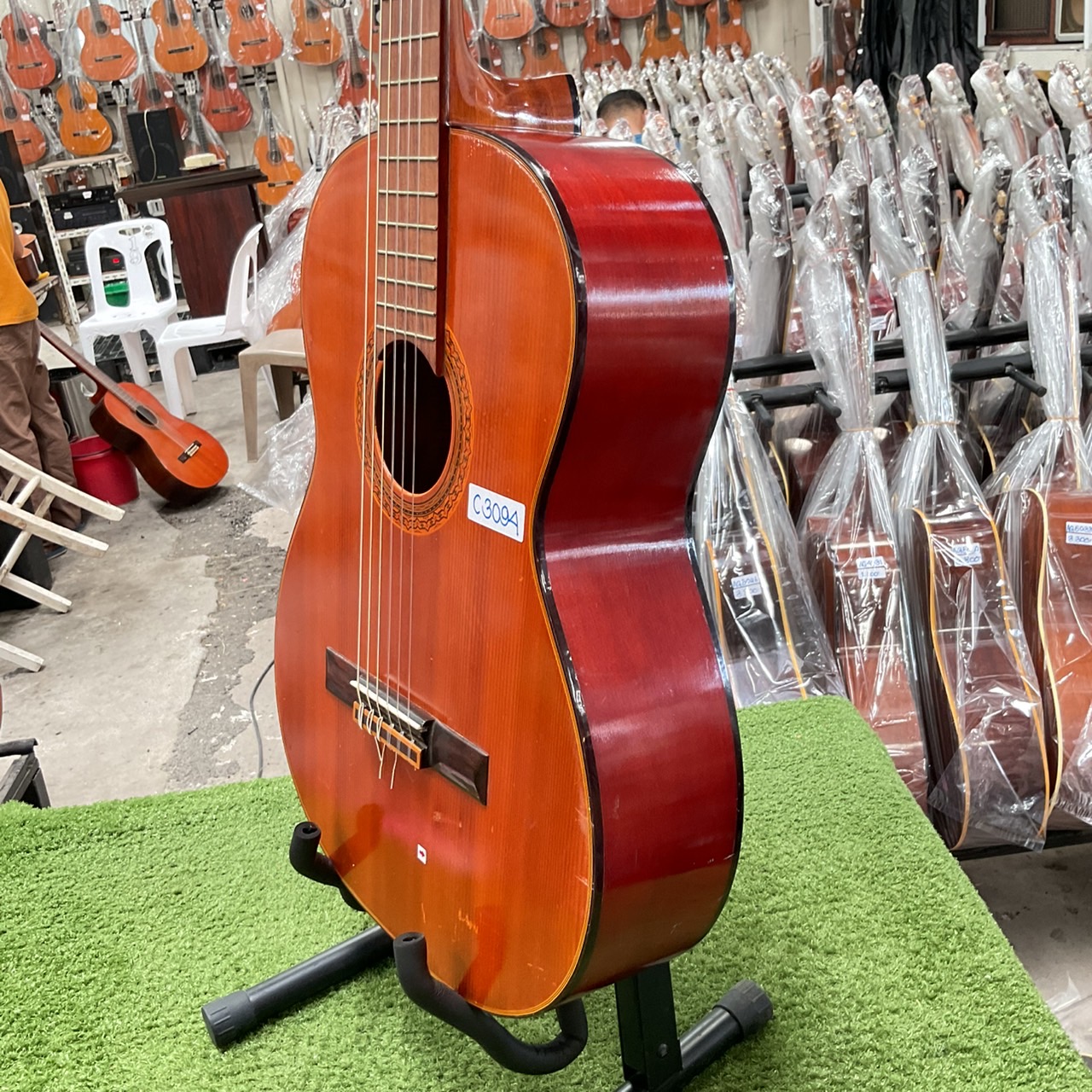 กีต้าร์คลาสสิค Abe Gut : No.510