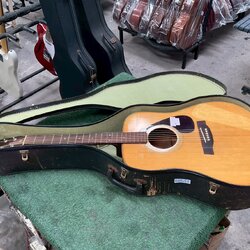 กล่องเคสกีต้าร์โปร่ง