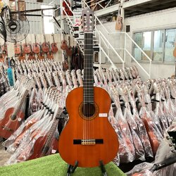 กีต้าร์คลาสสิค YAMAHA : C-180