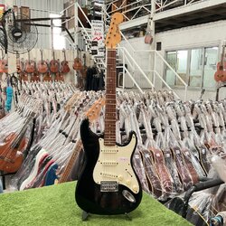 กีต้าร์ไฟฟ้า Maison