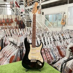 กีต้าร์ไฟฟ้า BUSKER'S