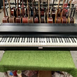 เปียโน YAMAHA : Clavinova CLP-100 สินค้าไม่พร้อมใช้งาน (ต้องซ่อม)